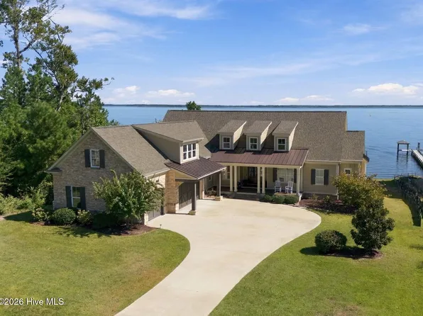 110 Stillwood Court, New Bern, NC 28560