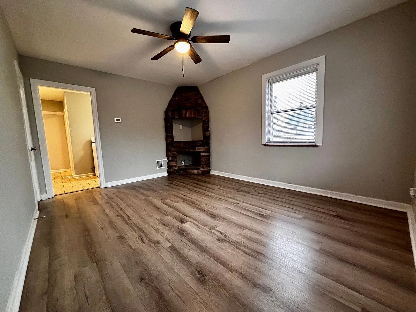 Fairborn - 219-237 East Xenia — Photo 4