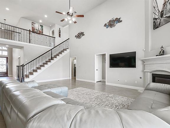 4th image of 4315 San Pellegrino Pl