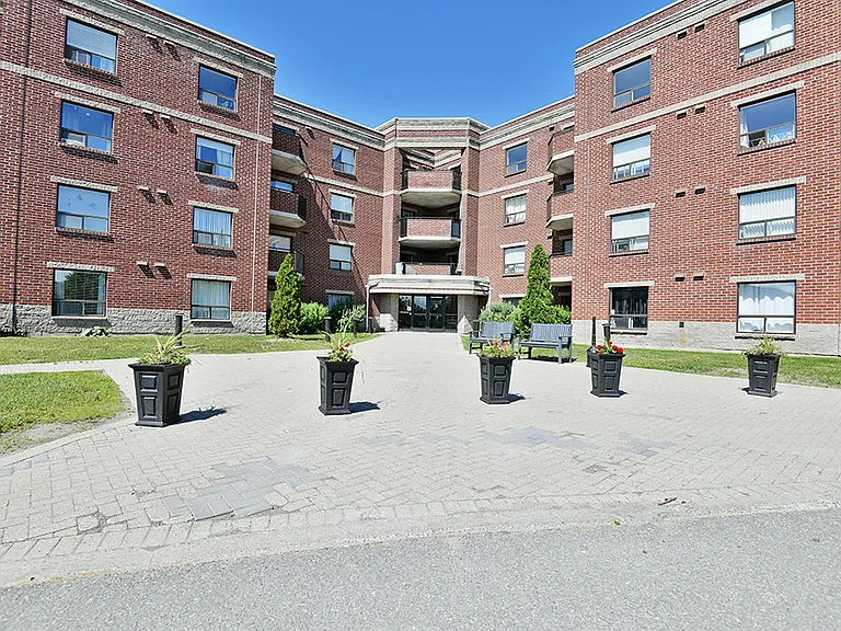239 Craig Henry Dr — Photo 1