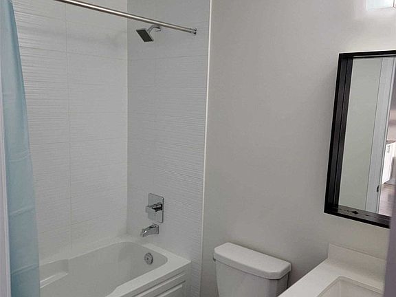 4th image of 7890 Bathurst St #2506