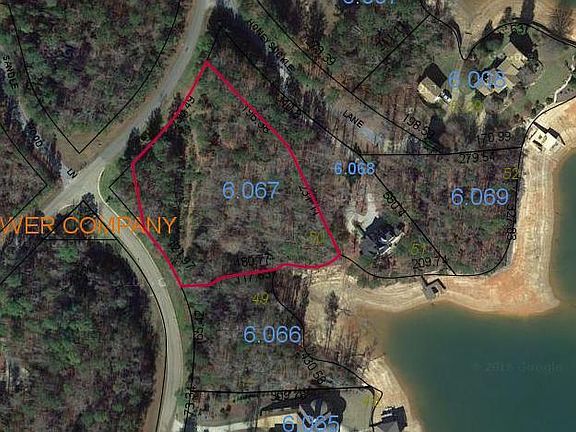 4th image of 567 Holiday Dr