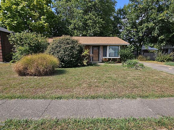 3rd image of 953 Spicewood Dr