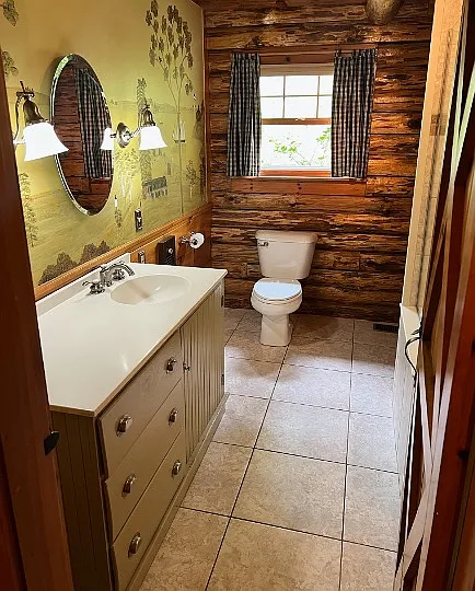 Main Bathroom