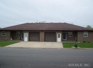 17824 Terrace Dr, Saint Rose, IL 62230