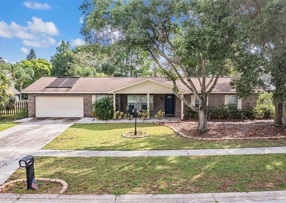 1st image of 2213 Laurel Oak Dr