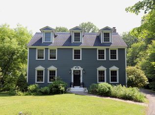 9 River Bend Ln, Windsor, CT 06095