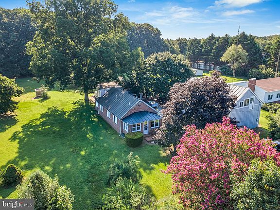 2nd image of 10217 Clendaniel Pond Rd