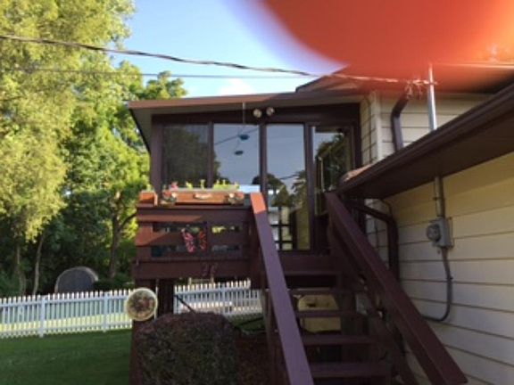 5th image of 224 10th Ave N