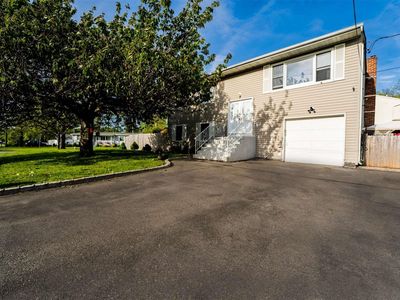 83 Pine Tree Drive, Shirley, NY, 11967