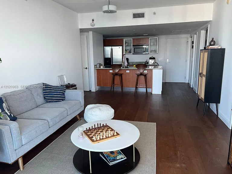 185 SW 7th St #3209 — Photo 1