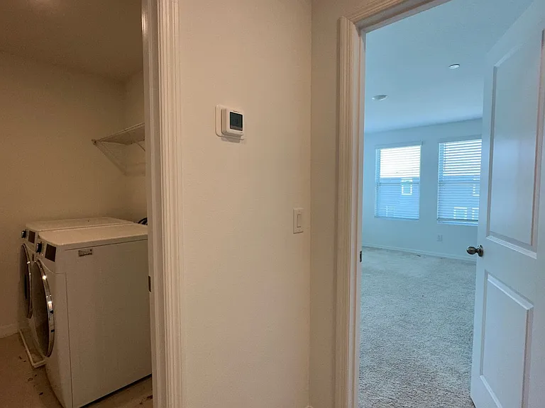 8454 Sperry St — Photo 37