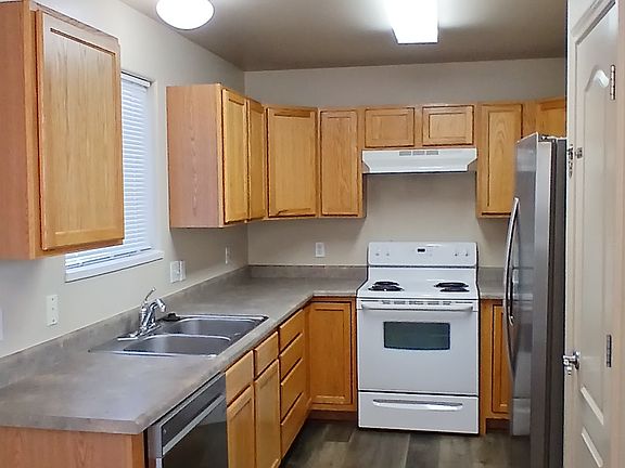 4th image of 643 1/2 Mount Julian Dr