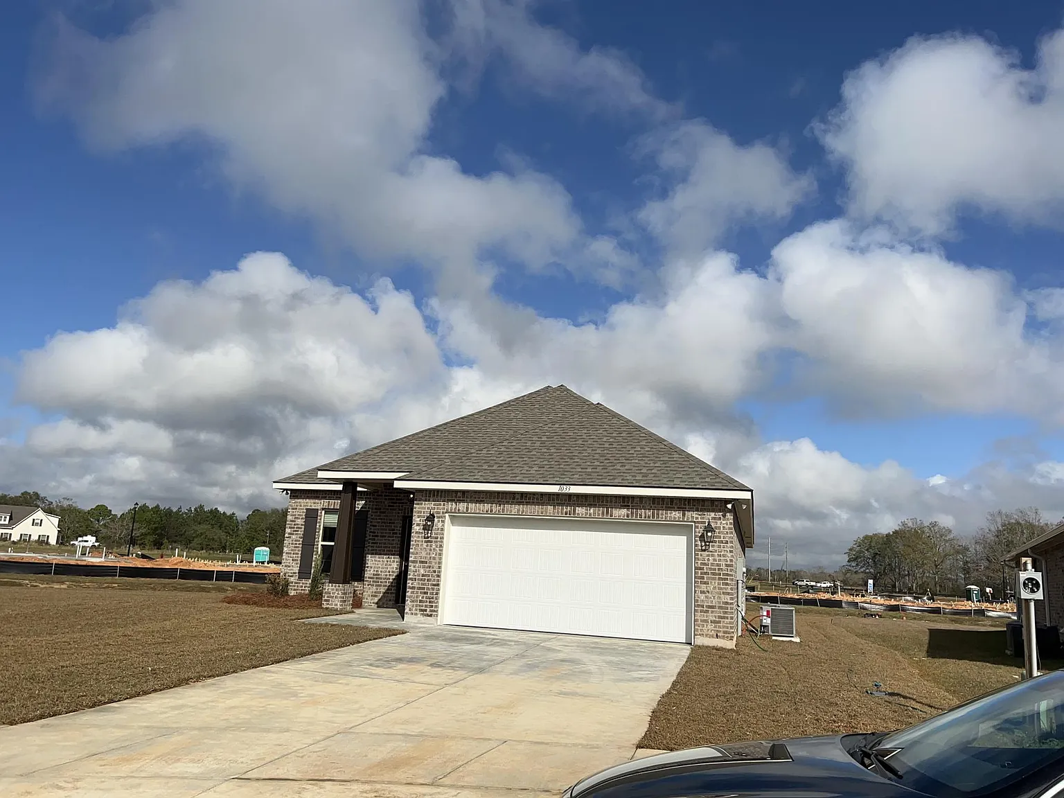 1033 Chloe St — Photo 3