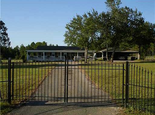 3rd image of 23476 Ashleigh Dr