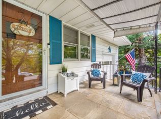 154 Perry St, Dover, NJ 07801