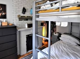 351 W 47th St #3, New York, NY 10036