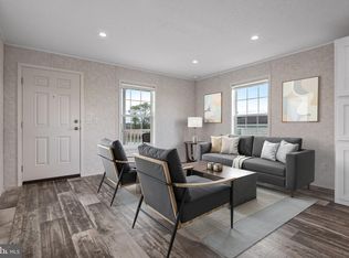 300 Pfautz Hill Rd, Stevens, PA 17578