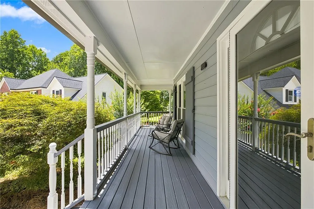 4 bed, 3.5 bath, 3446 sqft, $3,850 — Photo 4