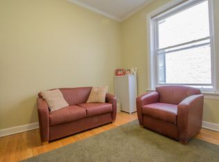 912 W Winona St APT 1E, Chicago, IL 60640