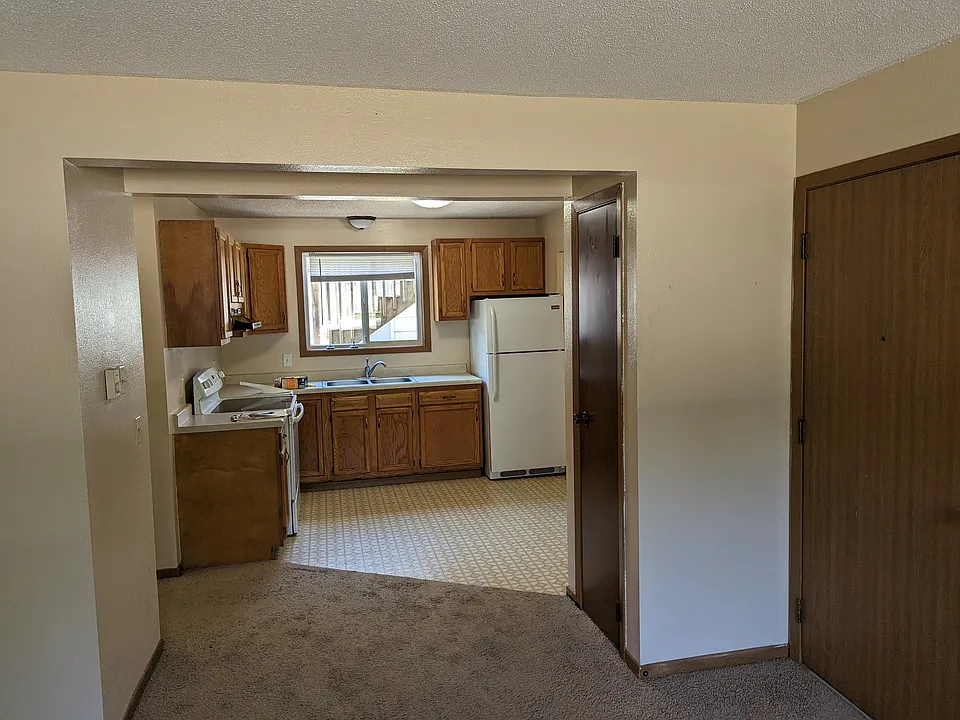 417 S Driftwood St #3
