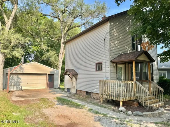 328 S Michigan Ave, Edgerton, OH 43517