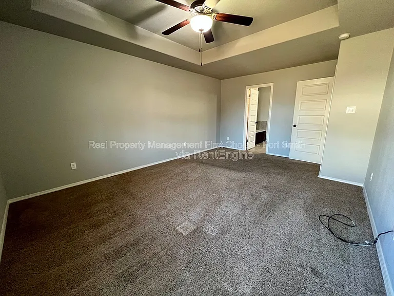 423 Ridge Point Dr — Photo 13