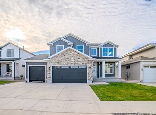 185 W Hackberry Rd, Vineyard, UT 84059