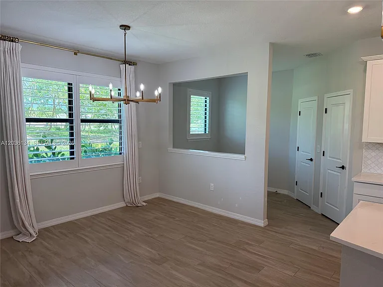 8112 NW 78th St — Photo 12