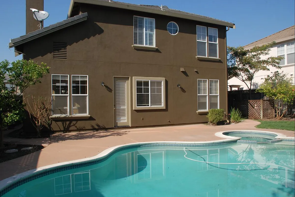 Building Photo - 9236 Dove Ct