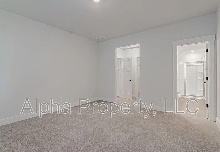 1554 Shallons Ct — Photo 17