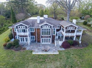 267 River Oaks Ln, Smithfield, VA 23430