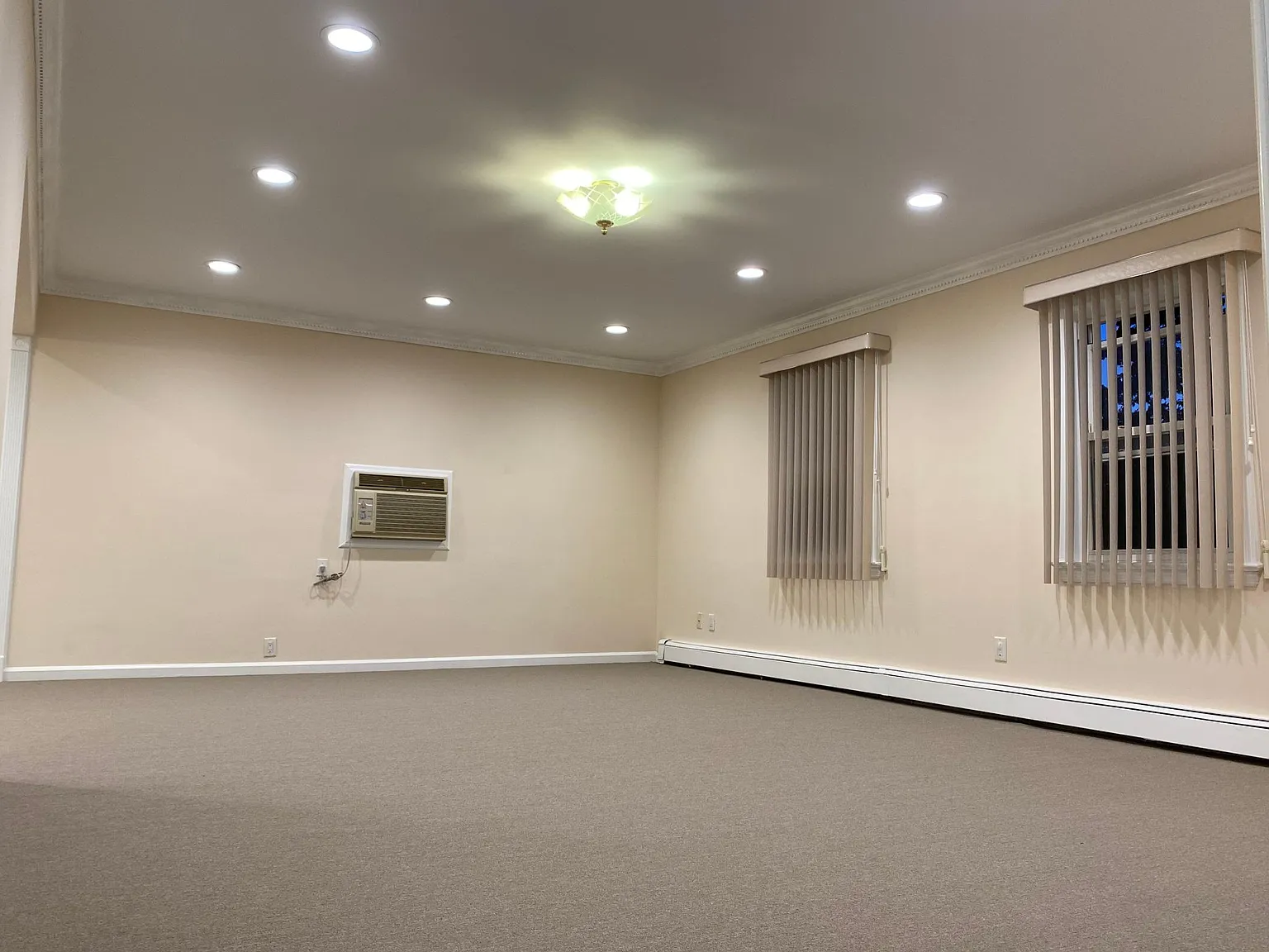 2 bed, 1300 sqft, $3,600 — Photo 4