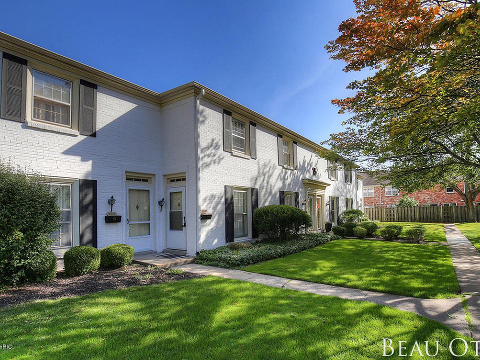 1st image of 2505 Abbington Dr SE
