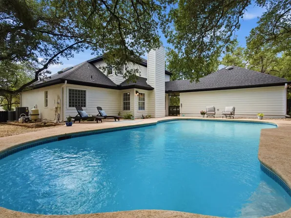 201 Timpanagos Dr, Lakeway, TX 78734
