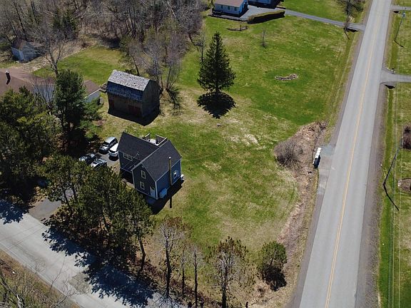 4th image of 124 Pump Rd