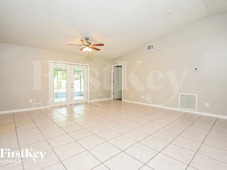 6363 Brack St — Photo 3