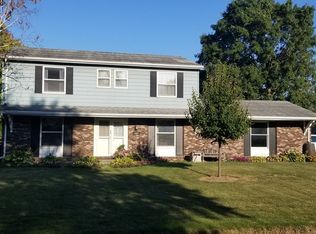 602 Devon Dr, Saint Joseph, IL 61873
