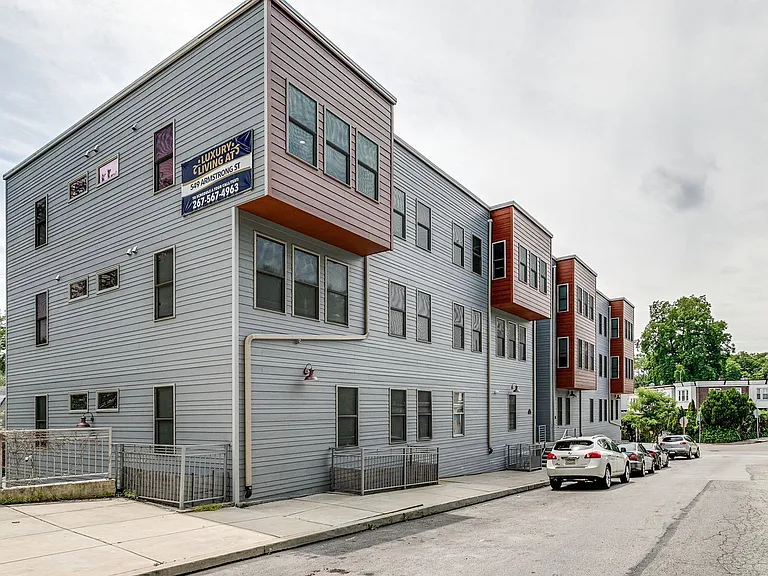 549 Armstrong St #201 — Photo 22