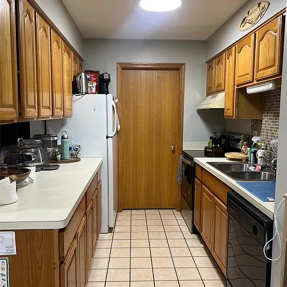 8049 Fenton St — Photo 14