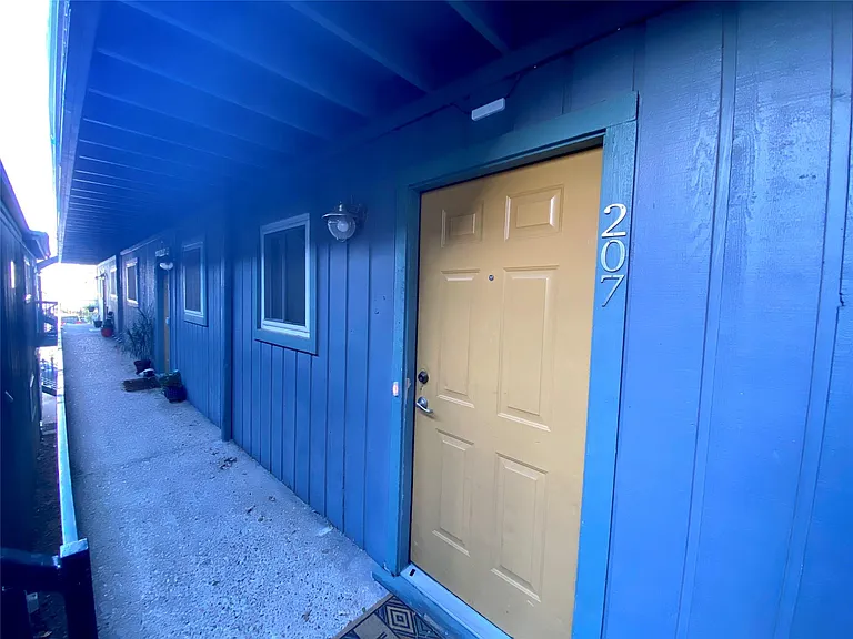 3815 Guadalupe St #207 — Photo 19