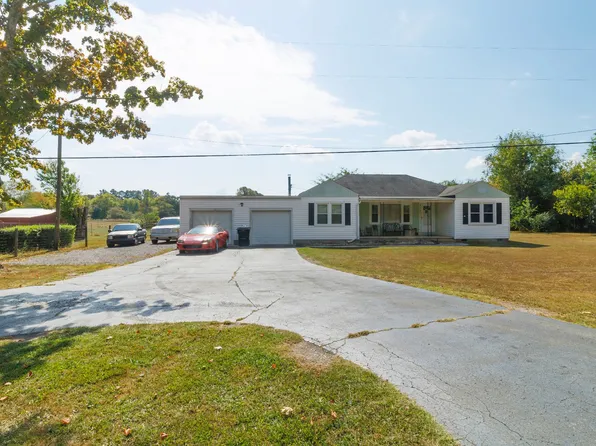 2117 W Lincoln St, Tullahoma, TN 37388