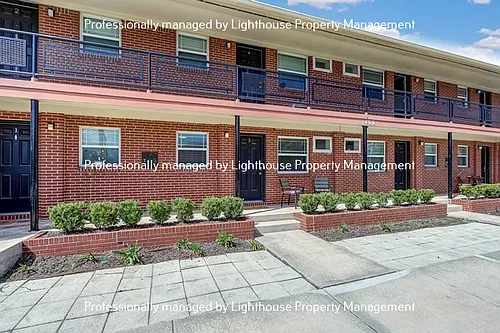 1466 Palm Ave #6 Photo 1