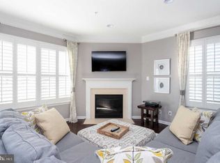126 Admiral Ln, Warrington, PA 18976