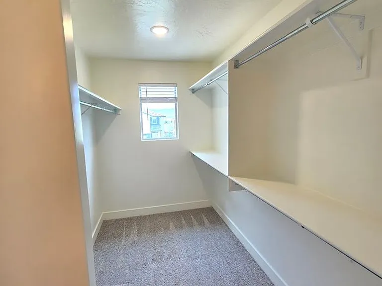 3187 E Halo Ln — Photo 26