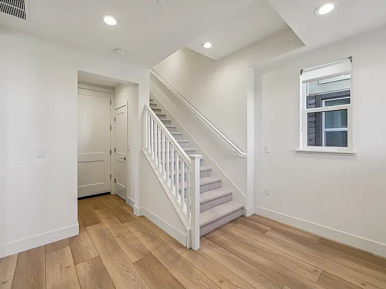 1106 Mateo Miller Cir — Photo 11
