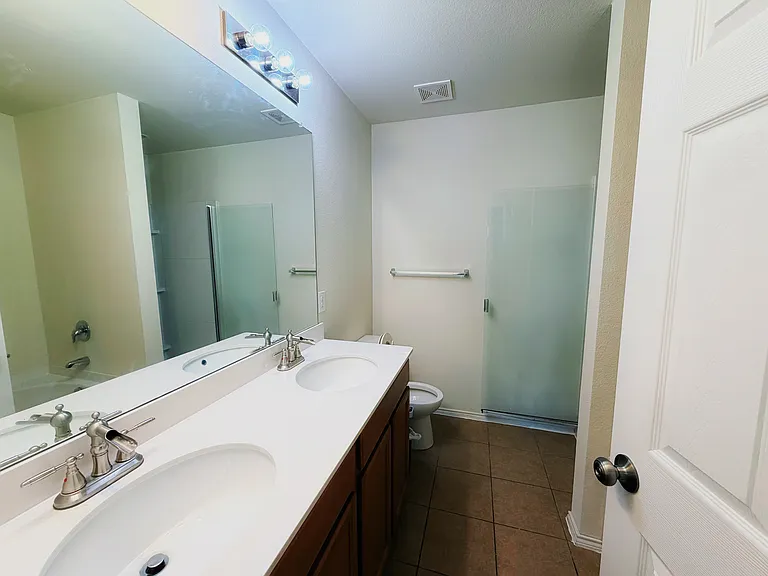 115 Waxberry Dr — Photo 16