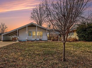 1323 Samoa Dr, Saint Louis, MO 63126