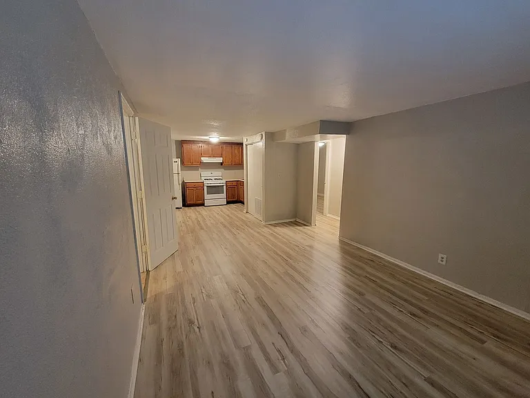156 Maywood Avenue — Photo 3