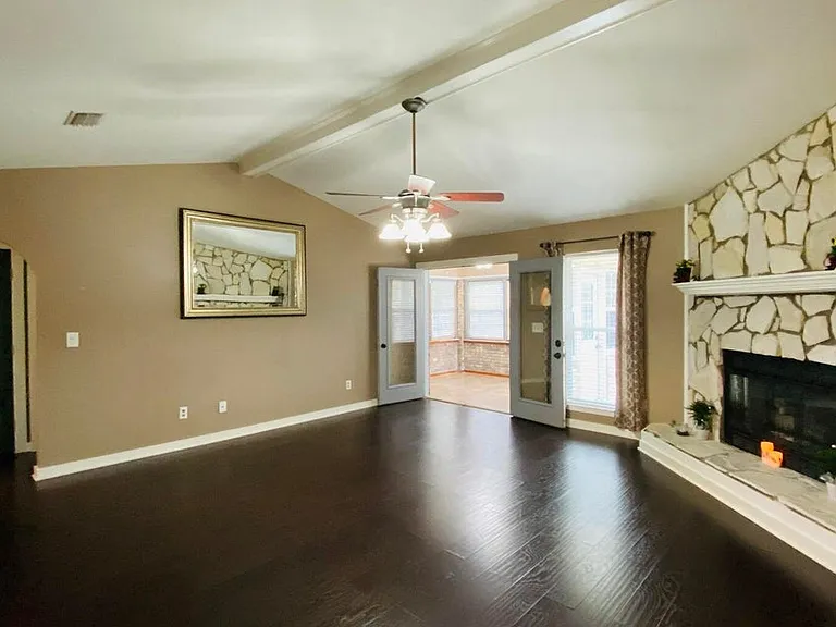 401 Evans Rd — Photo 7